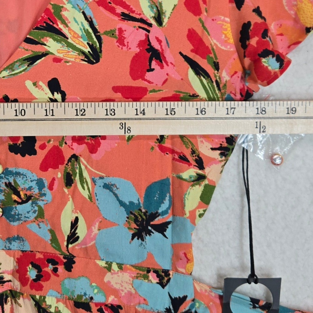 NWT‎ Privacy Please Floral Romper Women M Coral  Flutter Sleeve V-Neck Revolve - Picture 8 of 15